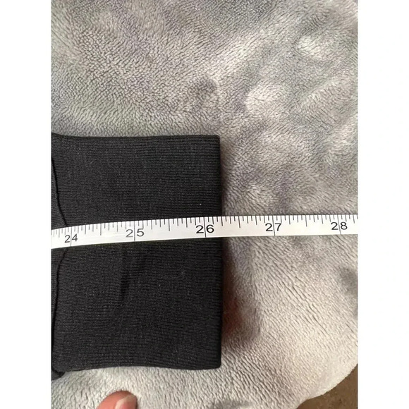 Love in Faith “Faith Hope Love” Snowmen Long Sleeve, size M, in black - Picture 5 of 7